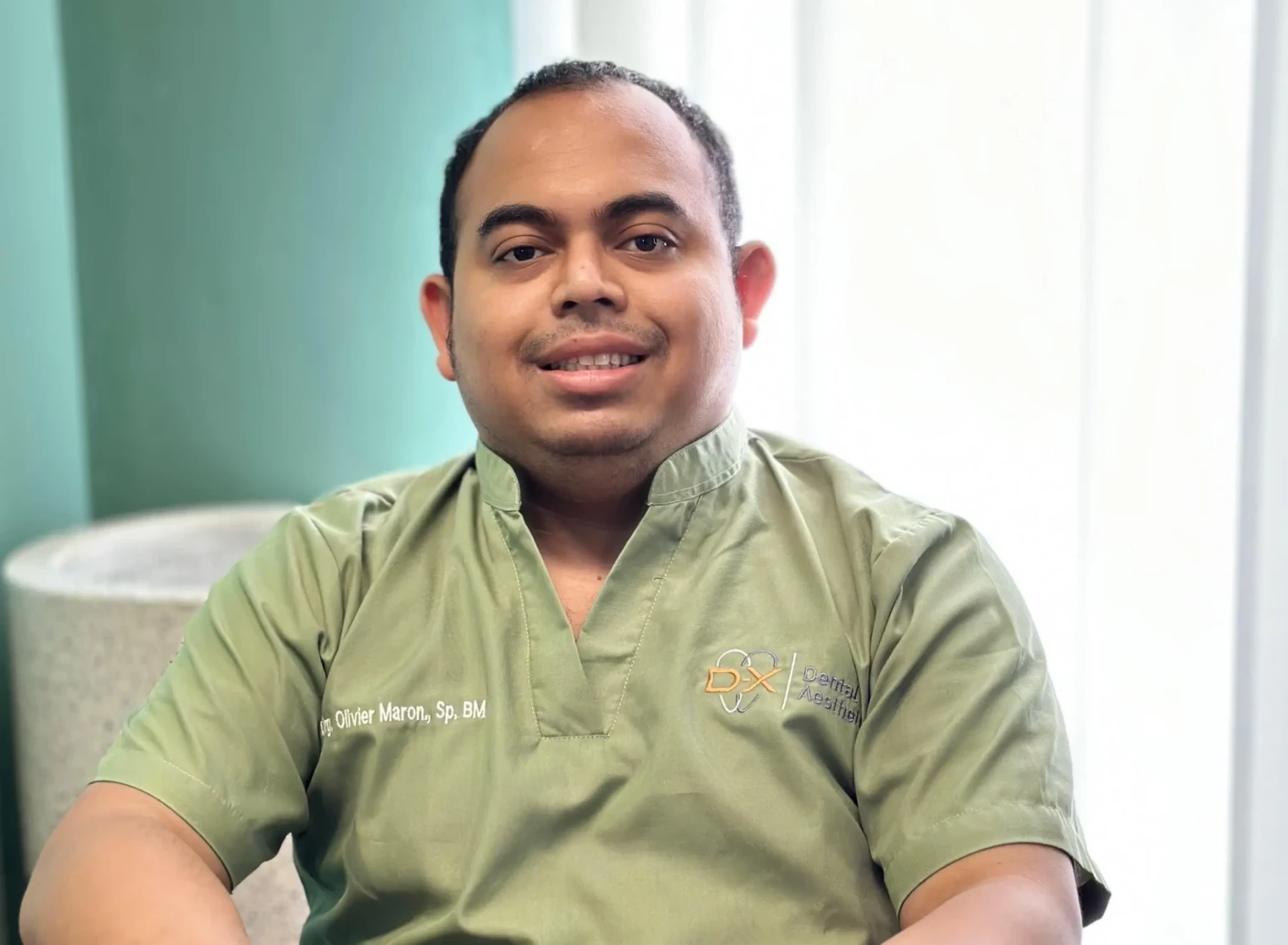 10 Olivier Maron Sahetapy, drg., M.Ked.Klin, Sp.BMM - DX Dental Aesthetic